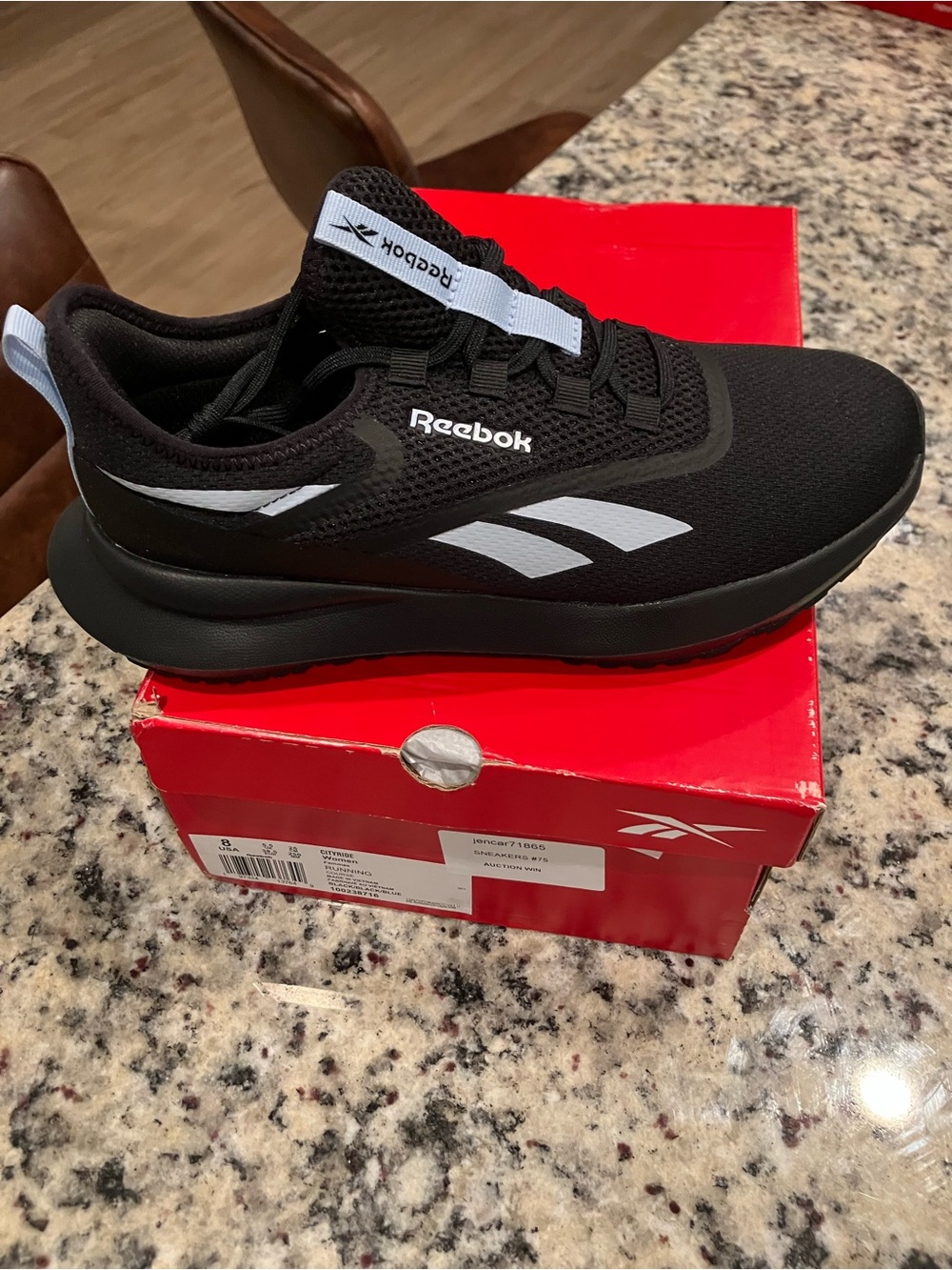 Reebok women’s  City Ride Black Athletic Sneaker Sz 8
